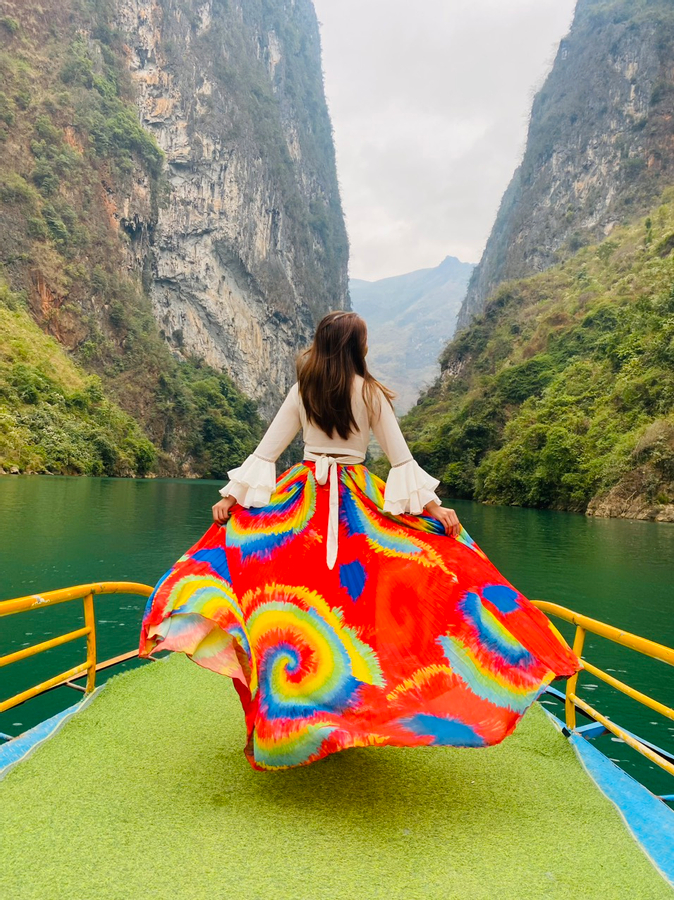 Boating Nho Que River - Tu San Gorge & Ethnic Costume Rental bKdlNzMB