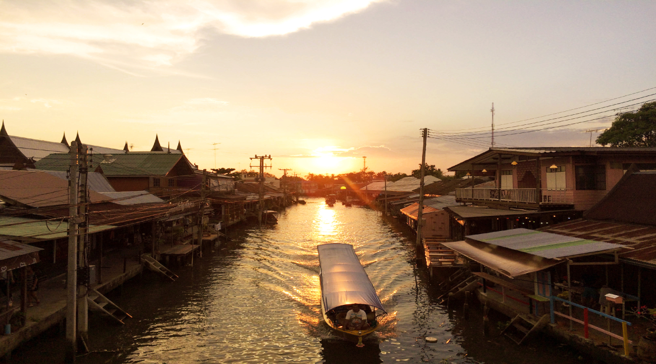 Bangkok Floating Markets Day Tour from Siam Paragon by TTD XATnSdvm