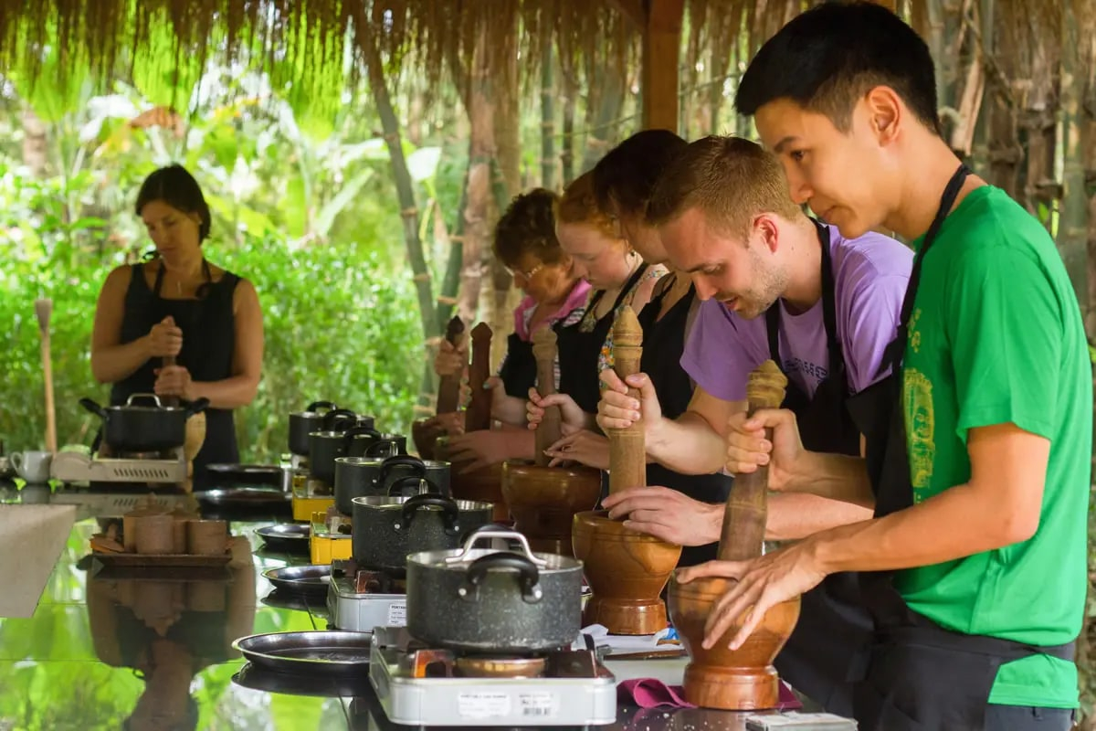 Cooking Private Class & Market Half Day Tour in Nha Trang DQLcESet