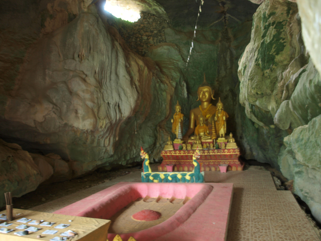 Tham Xang and Tham Nam Cave Experience bMFb2vSj
