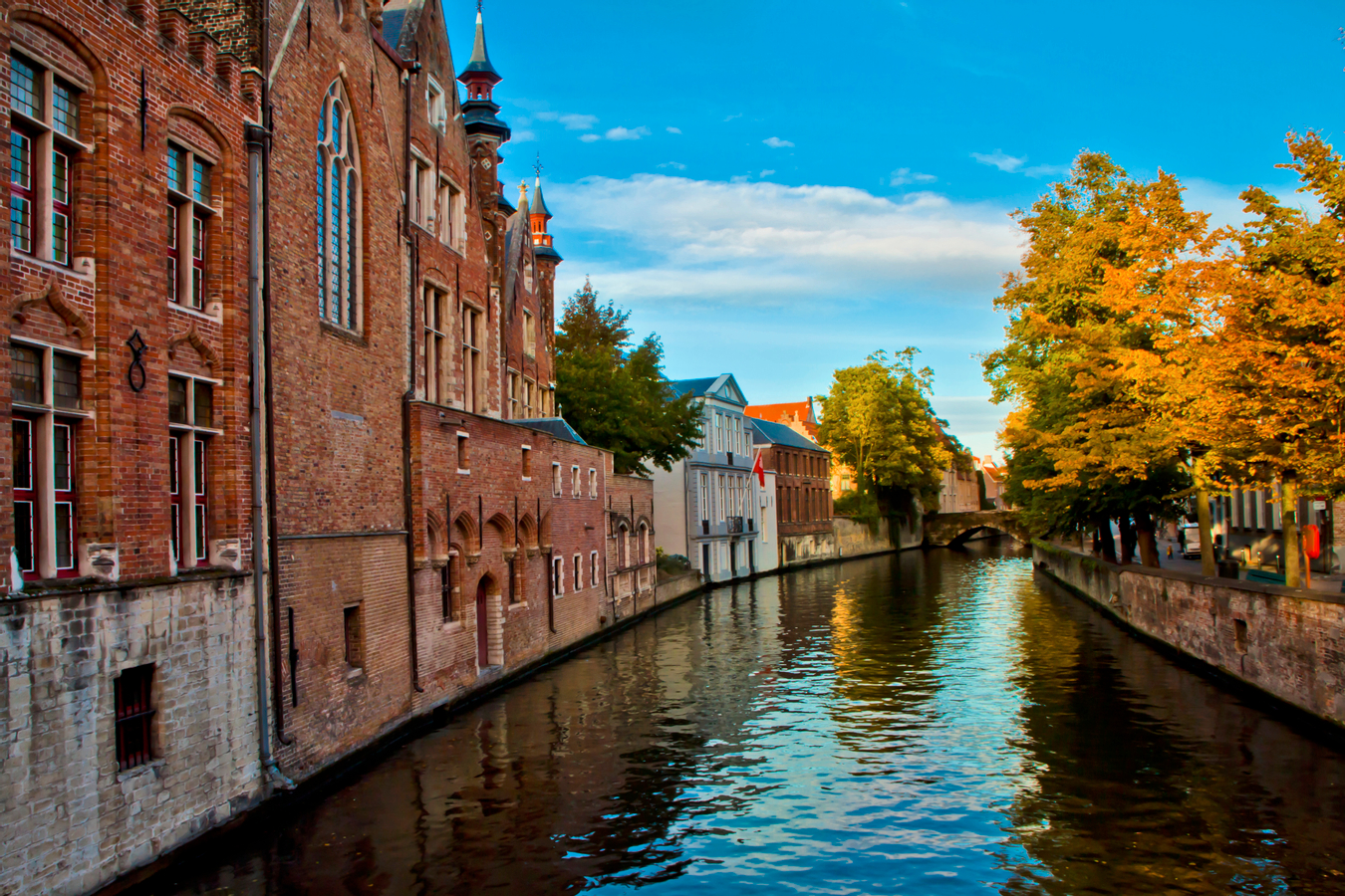 Bruges Guided Day Tour from Paris Co7xnv4E
