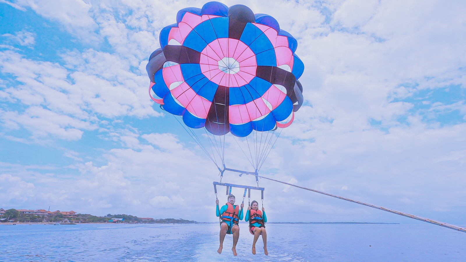 Bali Parasailing Adventure MpSQYU04
