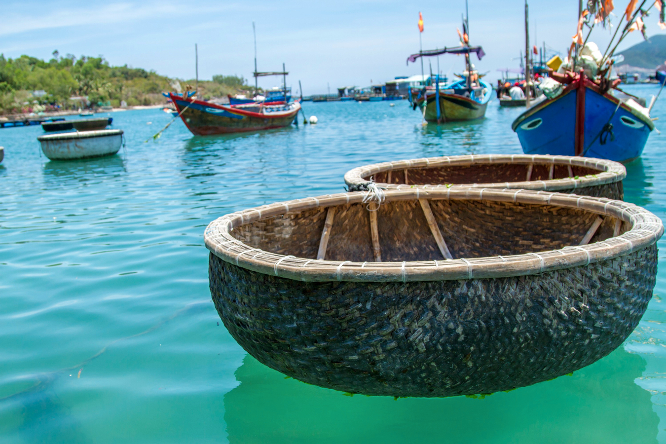 Nha Trang Bay Day Trip by Emperor Cruise 4H9C0uza