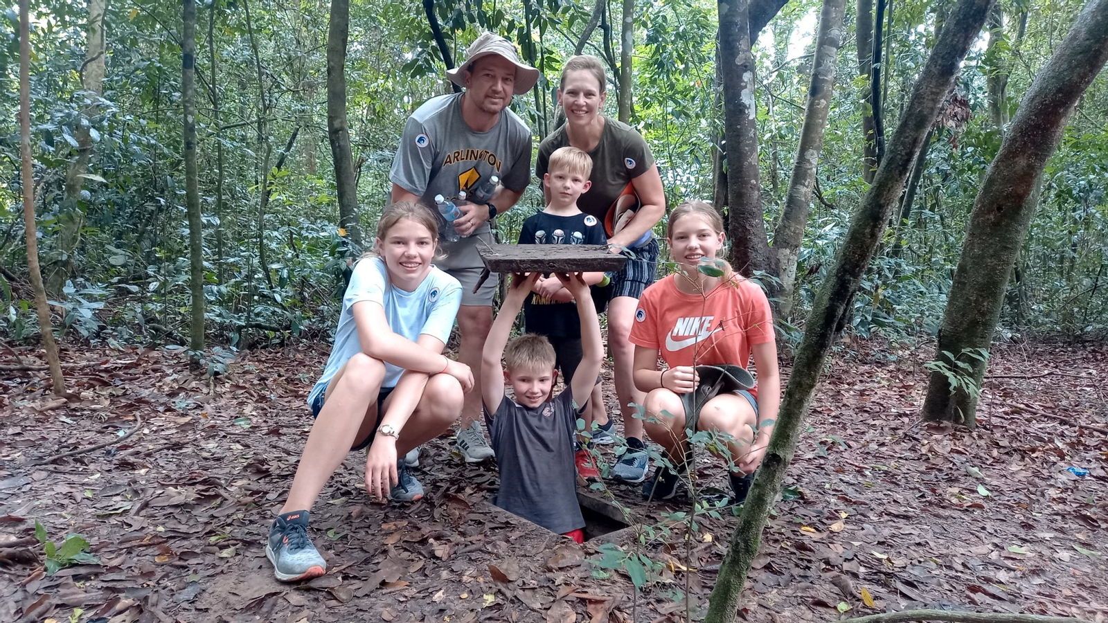 Cu Chi Tunnels, Cao Dai & Black Virgin Mountain Day Tour from HCM YPSlyaYL