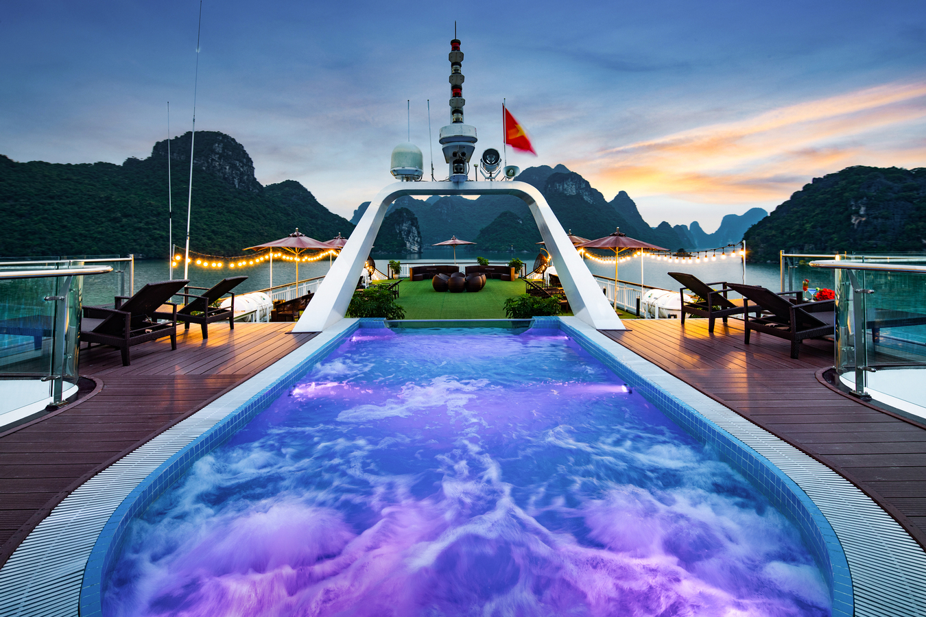 [New Route] 2D1N Ha Long and Lan Ha Bay by Luxurious Dora Cruise 9NWD9d4E