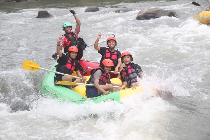 Elo River Rafting & Borobudur Temple Tour in Yogyakarta QvHcvypt