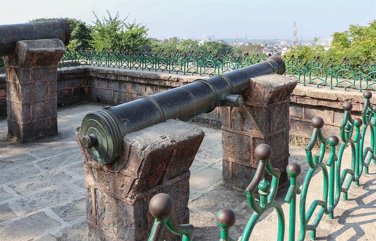 2D1N Rajkot & Junagadh Sightseeing Tour from Ahmedabad AaC6AFWQ