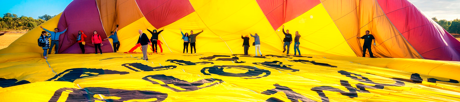 Hot Air Balloon Sunrise Flight in Camden Valley 03jr1KNN