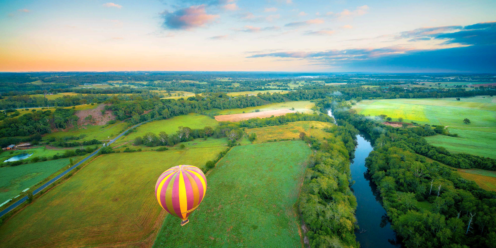 Hot Air Balloon Sunrise Flight in Camden Valley NaLrvneJ