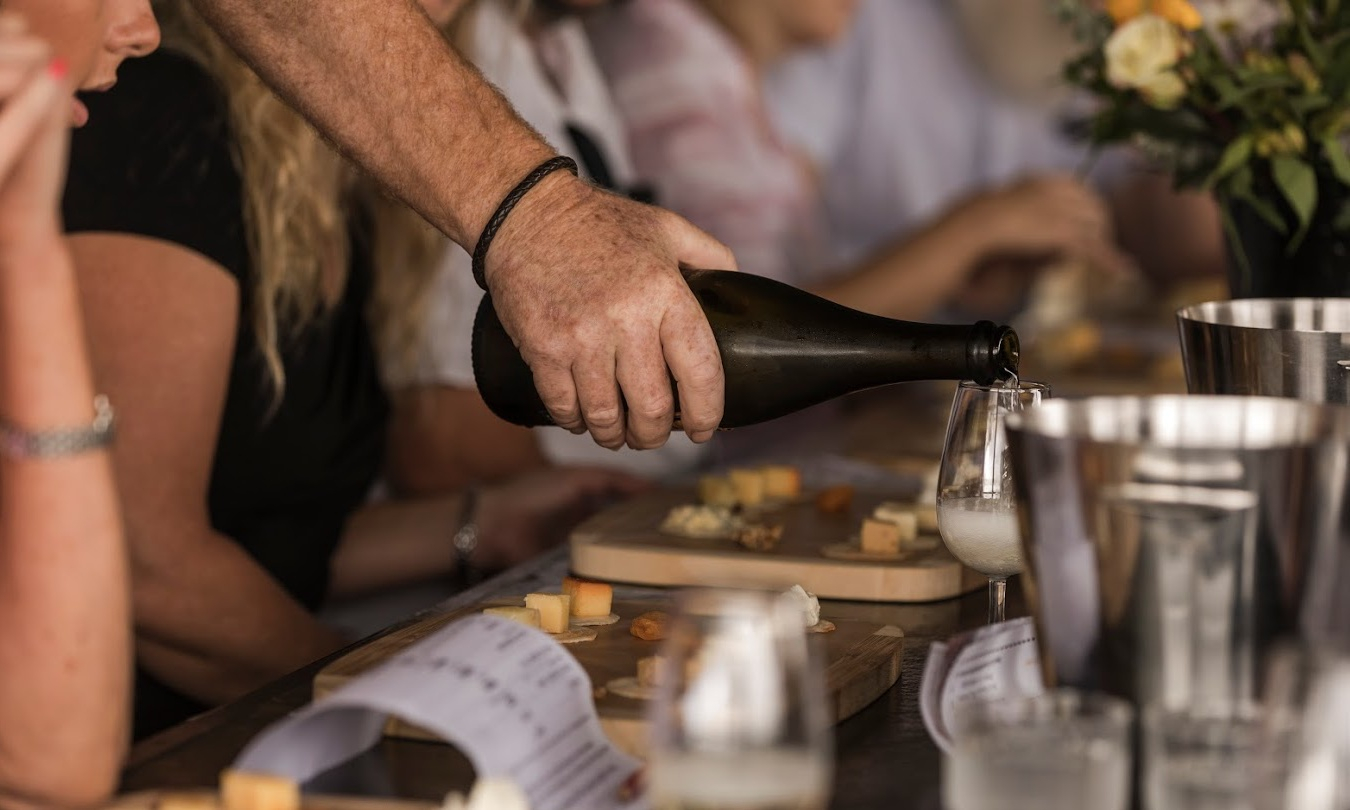 Hunter Valley Cheese and Wine Tour by Two Fat Blokes 9kePL0GN