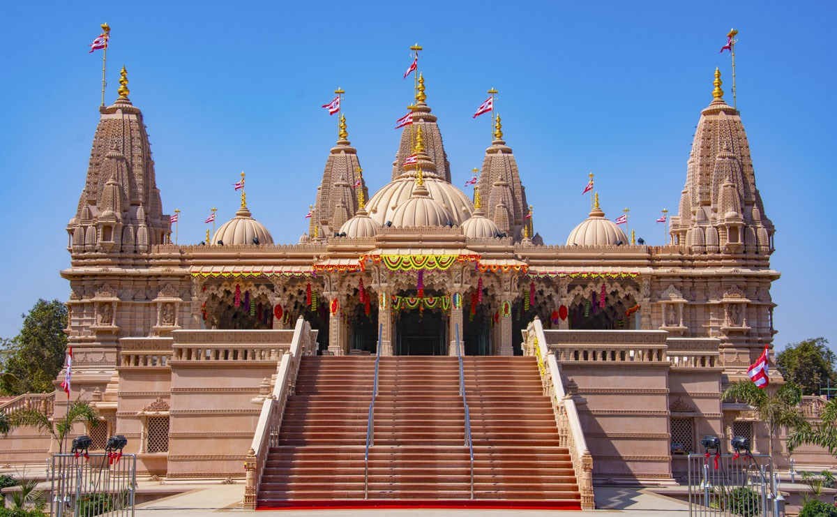 2D1N Rajkot & Junagadh Sightseeing Tour from Ahmedabad tm8AZ7xV