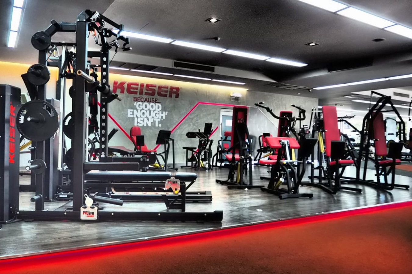 Gym Experience at Leader Performance and Wellness in Bangkok HBVNUZrY