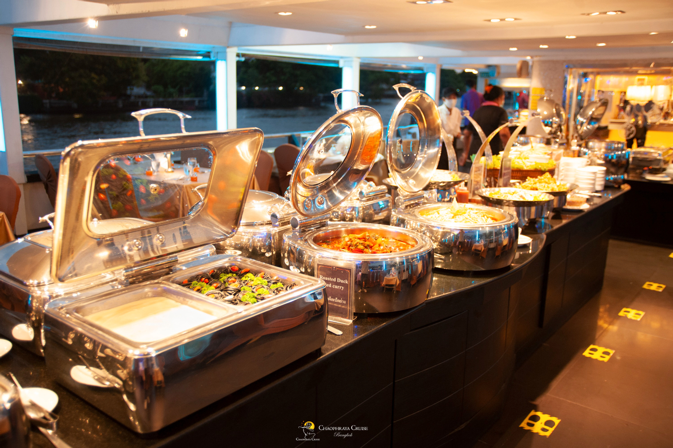 Chao Phraya Cruise in Bangkok bUUW0JLZ