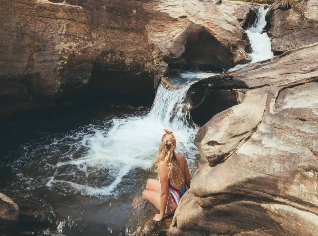 Private Lipton Seat Sunrise, Upper Diyaluma, and Ravana Falls Day Tour from Ella KqWgMBP2