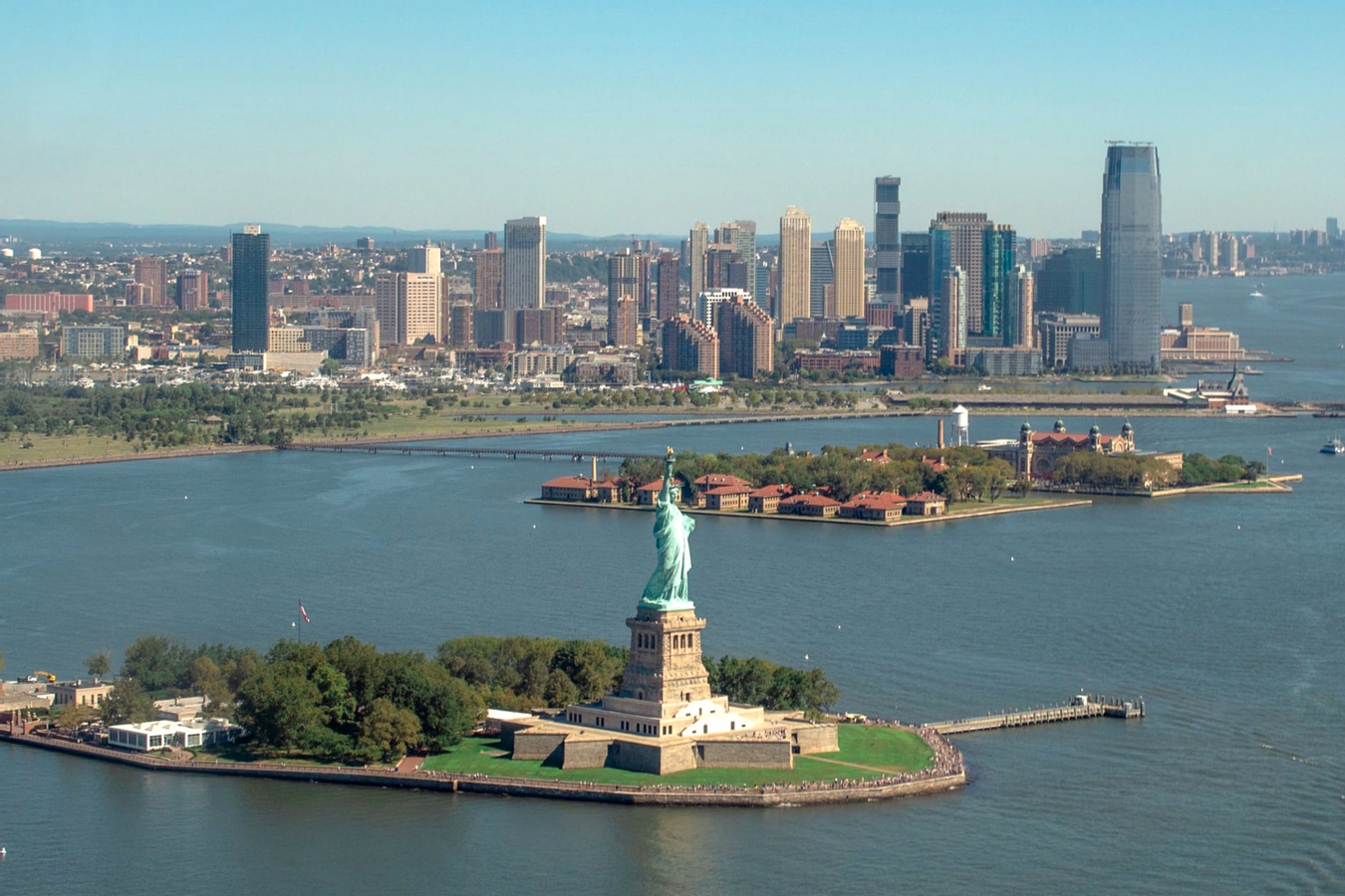New York Statue of Liberty and Ellis Island Walking Tour oPADiTkt-backdrop