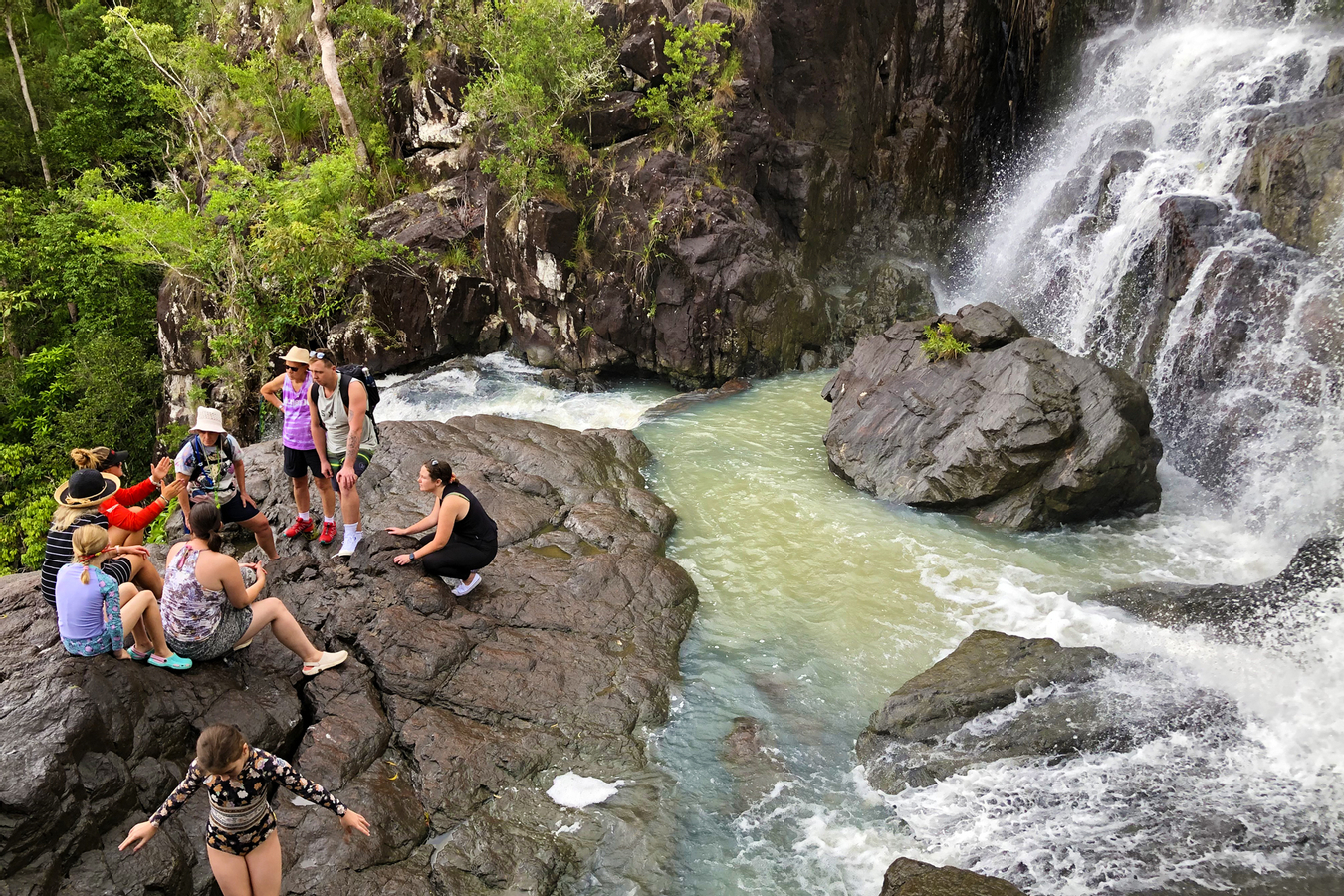 Falls to Paradise - Cedar Creek Falls Tour uck334HP