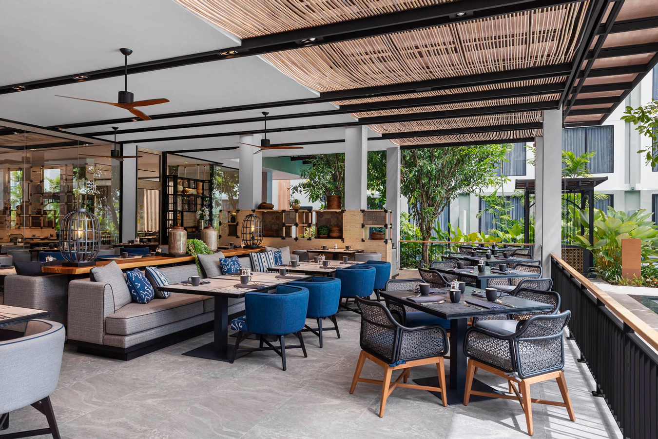 Chao Leh Kitchen at Four Points by Sheraton Phuket Patong Beach Resort NCqQZE9G