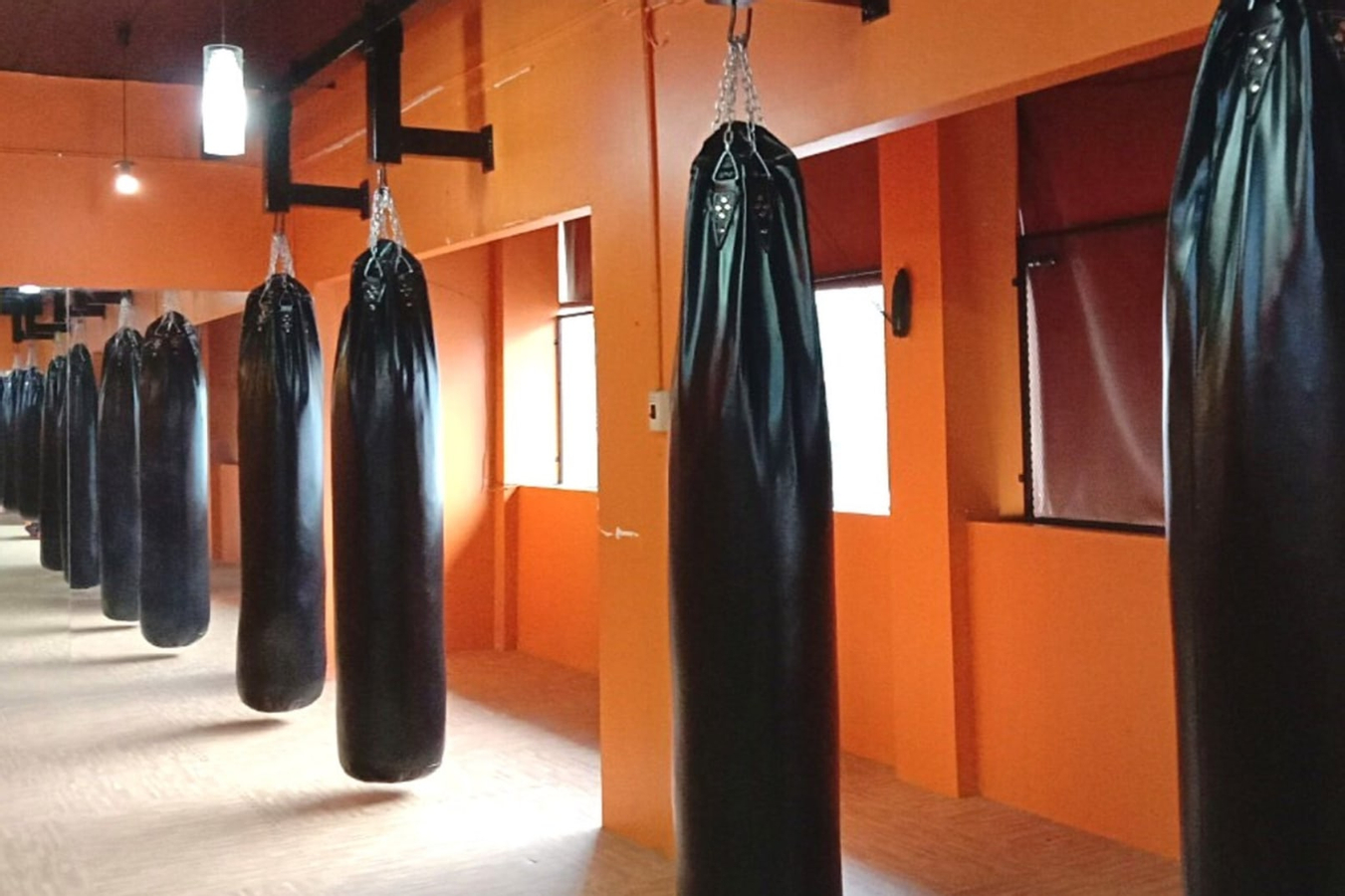 Thai Boxing Classes by Laks Muay Thai in Bangkok lnsOhbAb