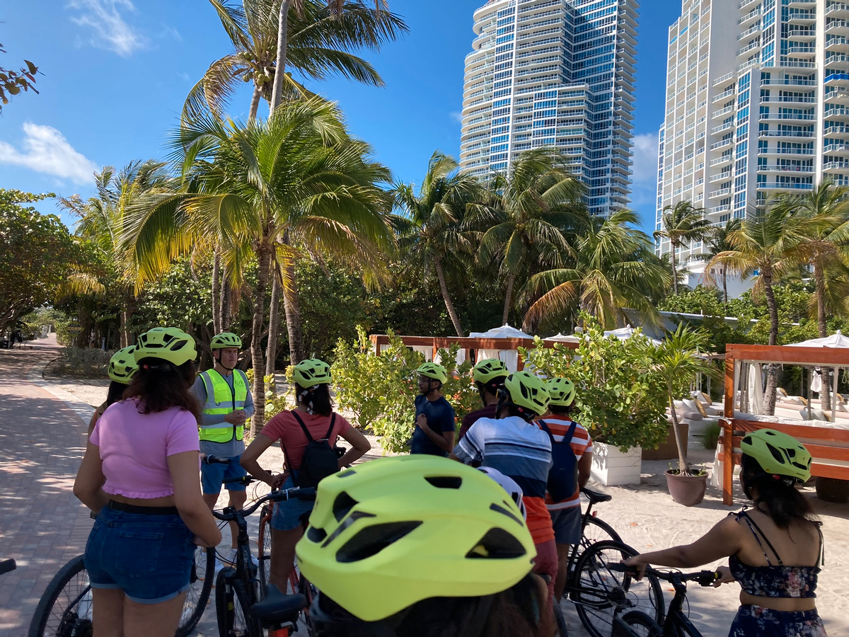 Miami Beach Highlights Bike Tour Elj18h9y