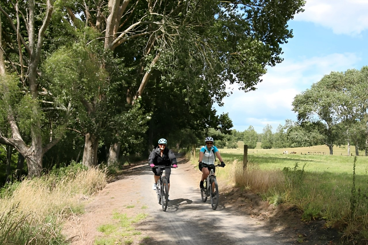 Natural Beauty Full Day Ebike Tour yvCLY7PL