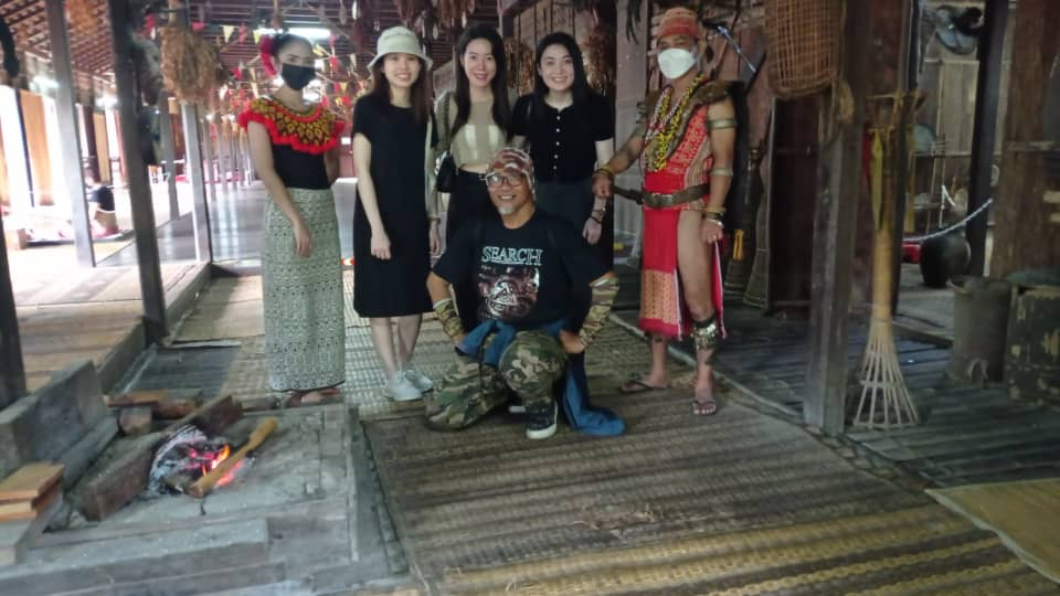 Dolphin Mangrove Cruise and Sarawak Cultural Village Tour in Kuching 0zojoPzi