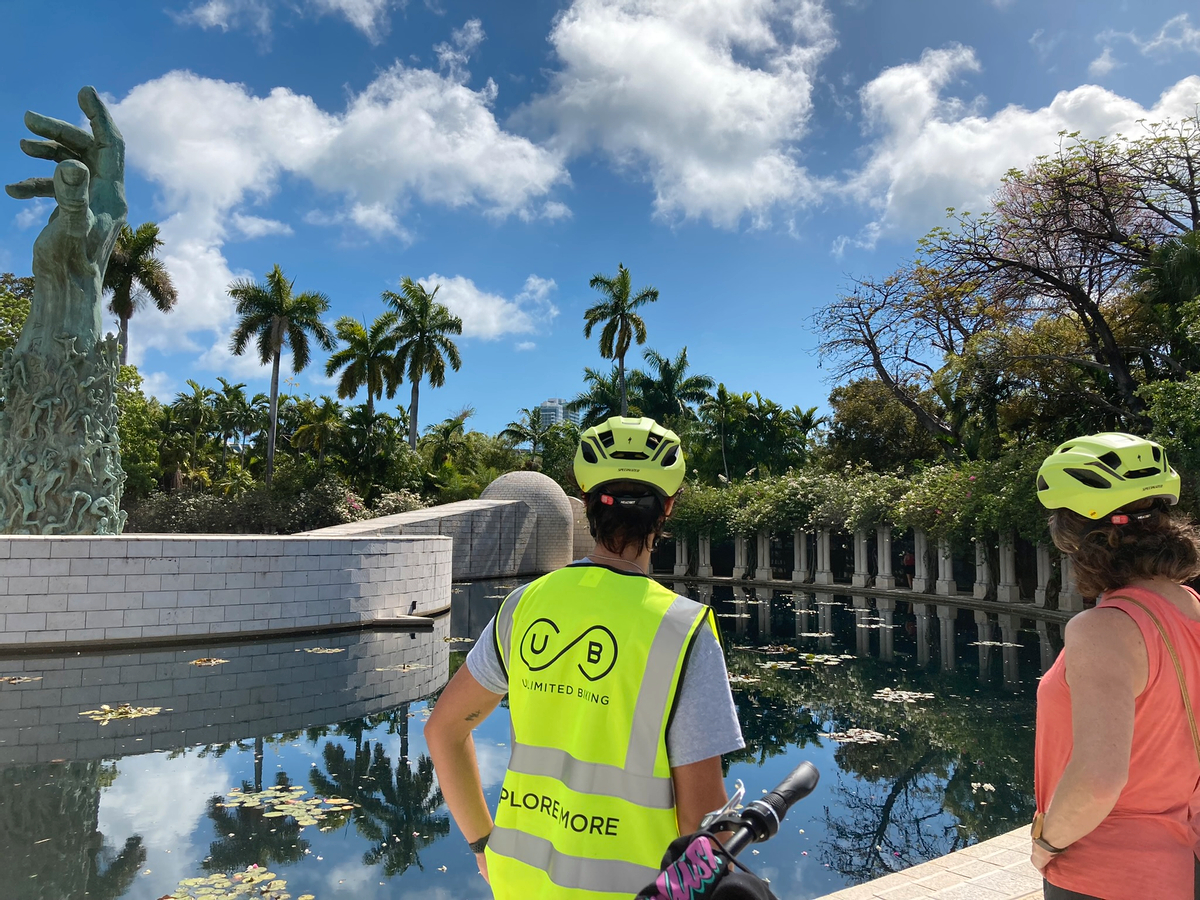 Miami Beach Highlights Bike Tour 5j4i7ZsM