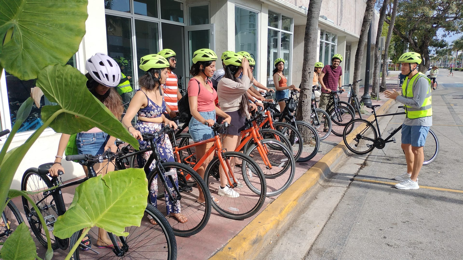 Miami Beach Highlights Bike Tour KaNDNv5b