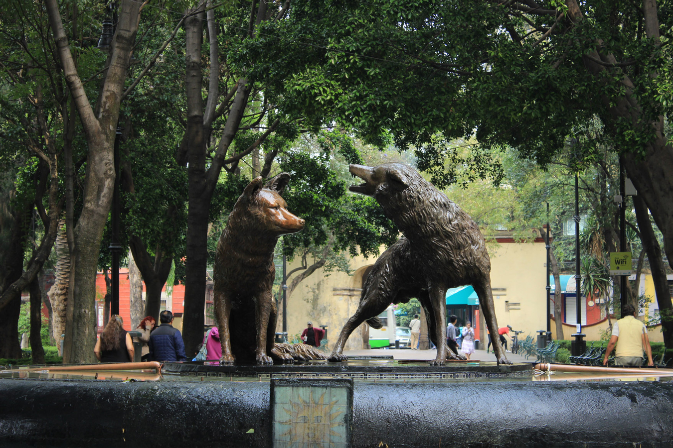 Xochimilco, Coyocan, Frida Kahlo Museum & Art Murals Guided Tour 6npNWyLC