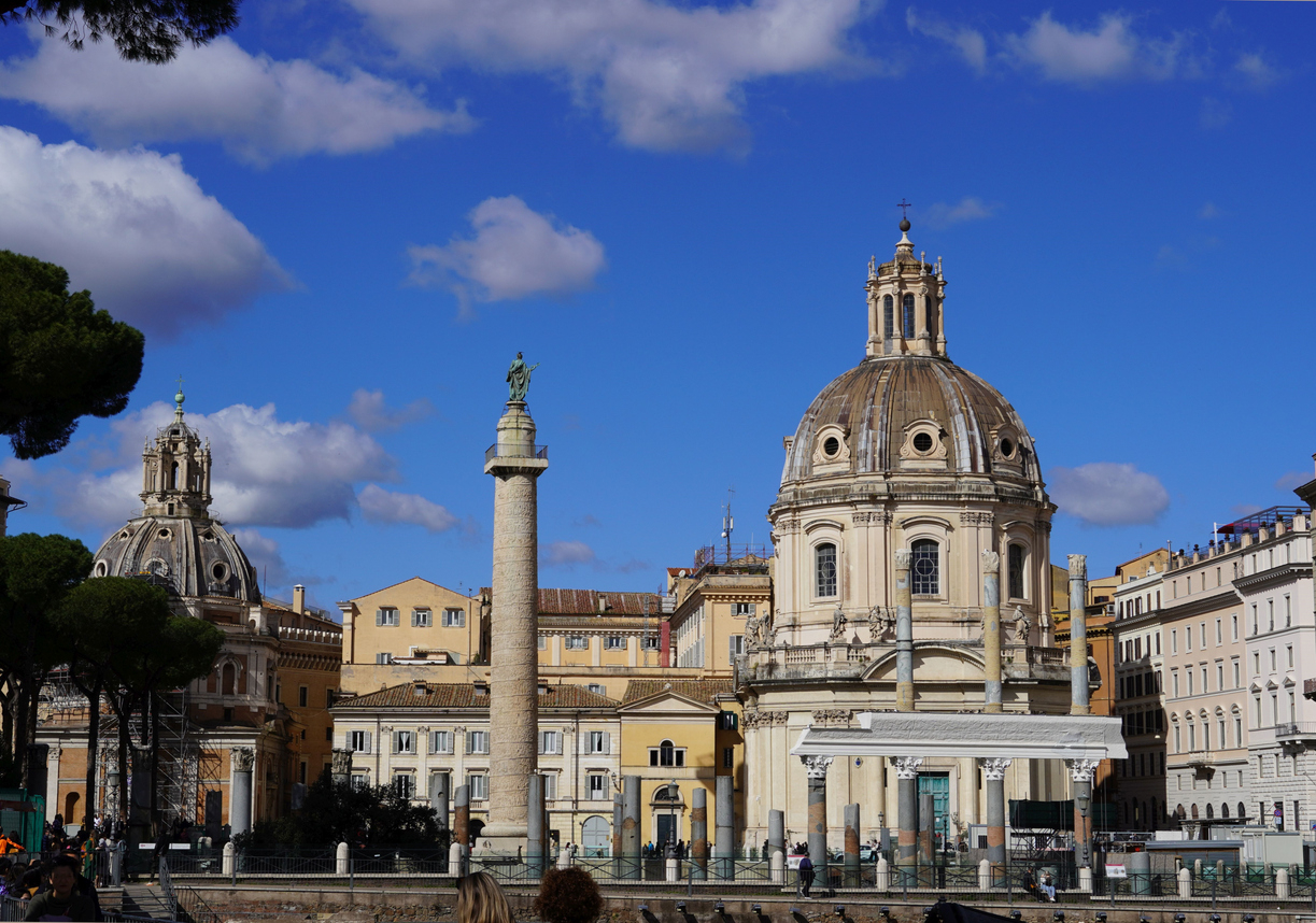 Rome’s Iconic Walking Tour With Free eSIM unOCGBb9