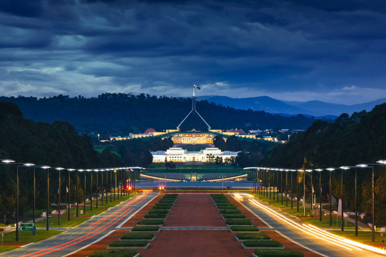 Canberra Day Tour with Chinese Speaking Guide CJJUBlnP