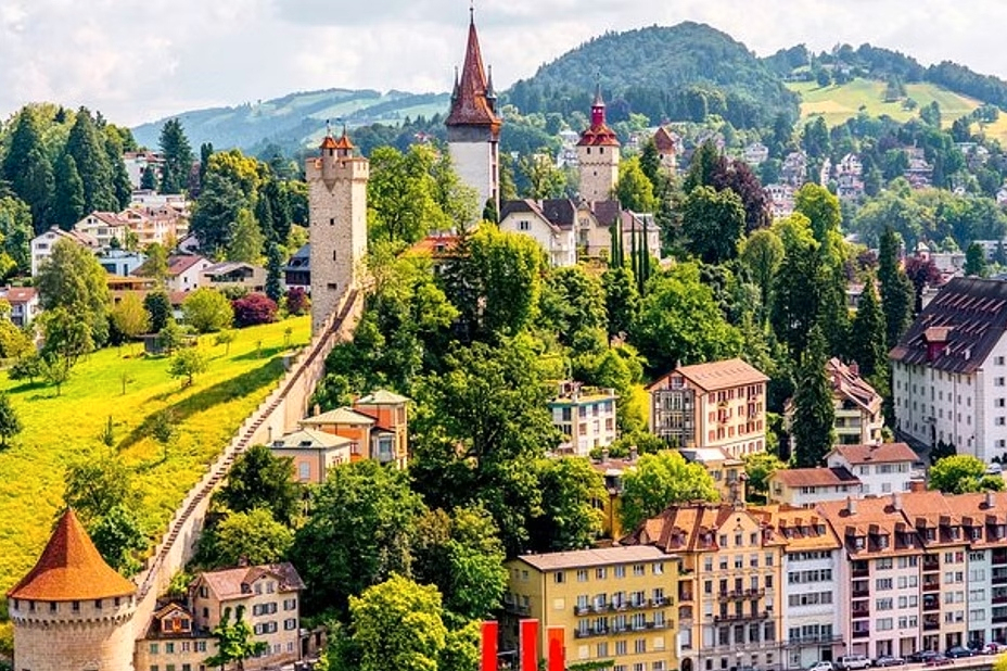Scavenger Hunt and Walking Trip in Lucerne SP5pzqJm