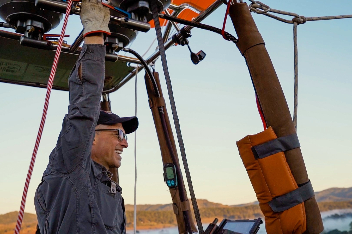 Private Hot Air Balloon Experience in Cairns and Port Douglas FXR4haKN