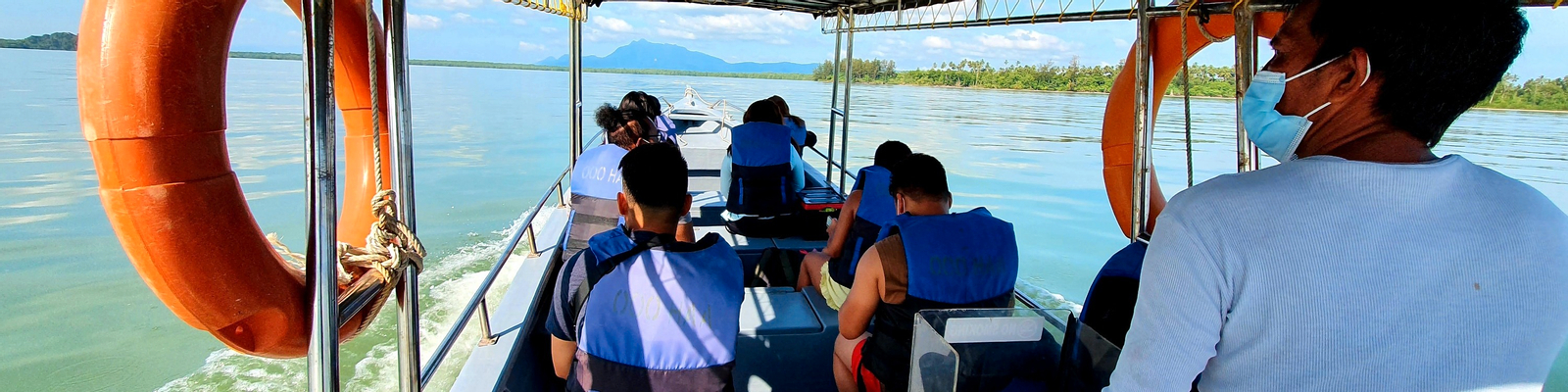 Dolphin Mangrove Cruise and Sarawak Cultural Village Tour in Kuching pswYWZK3