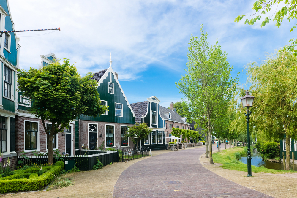 Zaanse Schans, Edam, Volendam & Marken Private Tour from Amsterdam 9DRvOUMs
