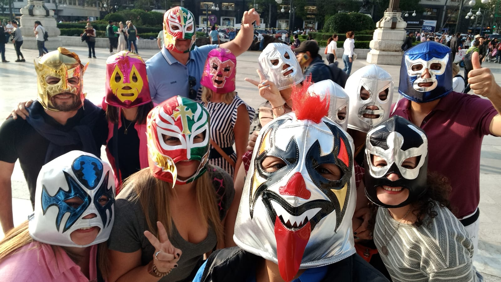 Lucha Libre, Mariachi & Tequila Tour F9yx7f0t