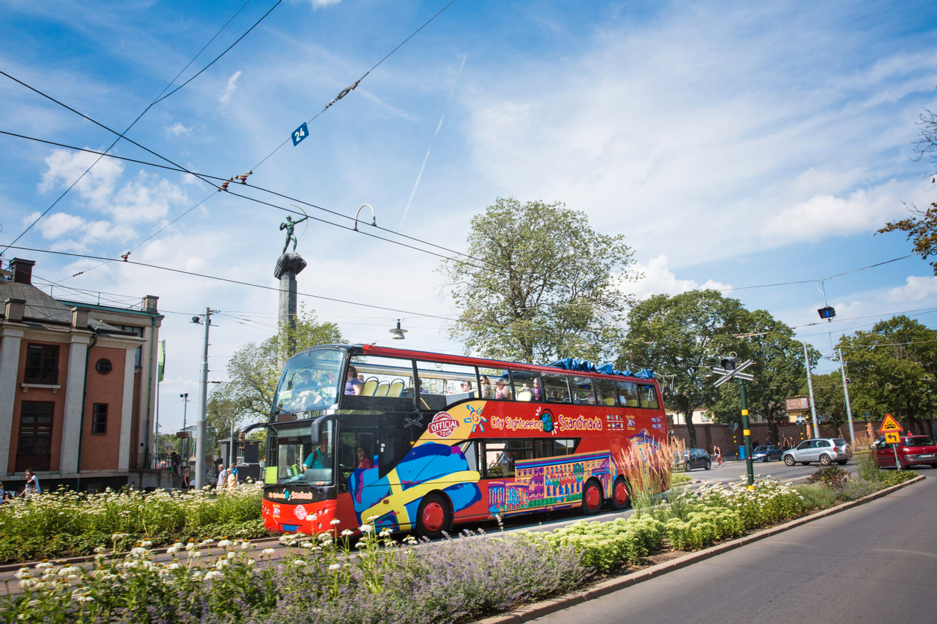Stockholm Hop-On Hop-Off Bus by City Sightseeing bxoyTlsM