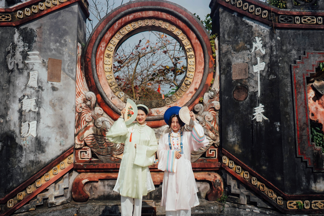 Vietnamese Traditional Ao Dai Rental & Photoshoot Tour in Hoi An eYscTCUi
