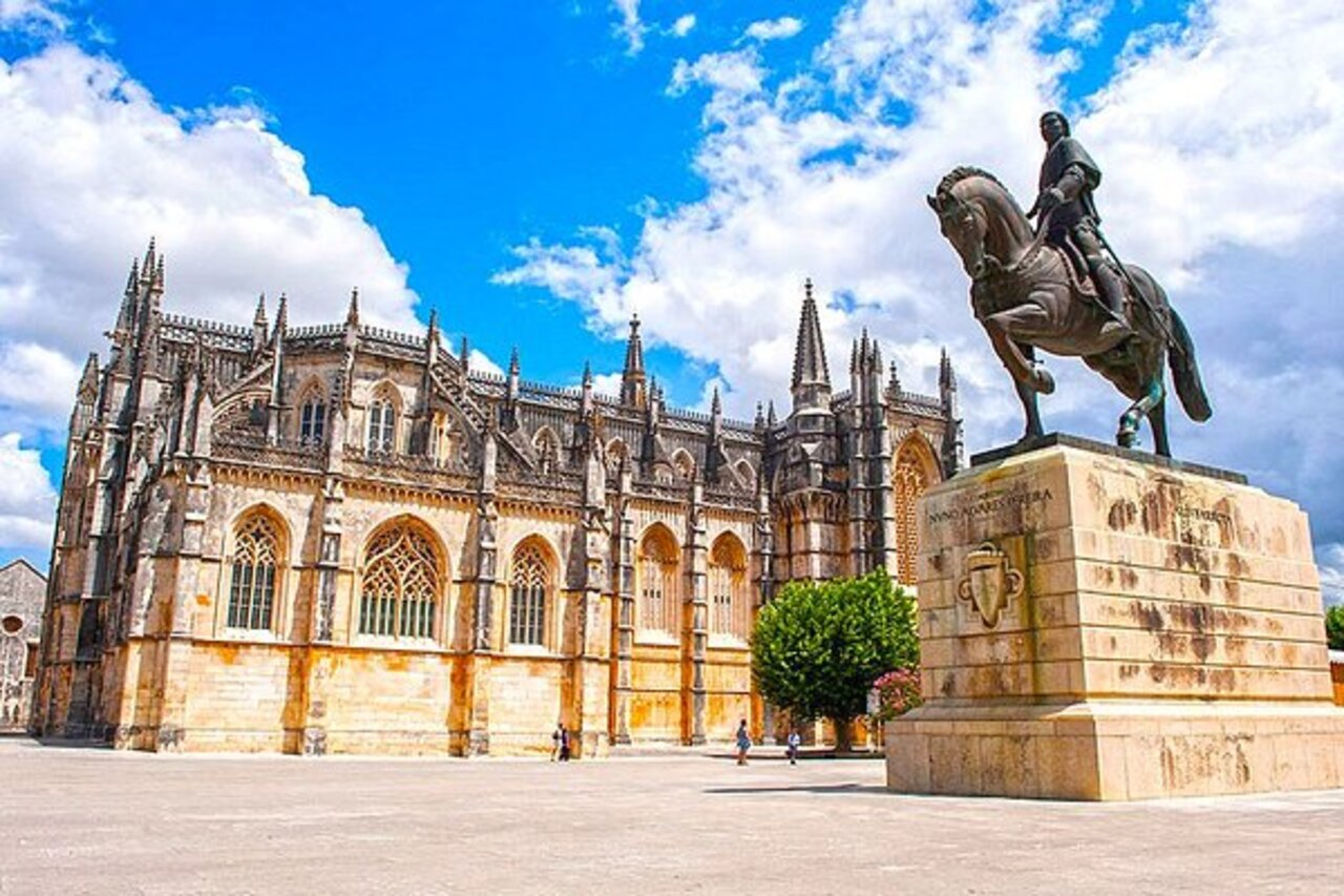 From Lisbon: Fatima, Nazare & Obidos Full-Day Private Tour Xperience 2X2BbOdL
