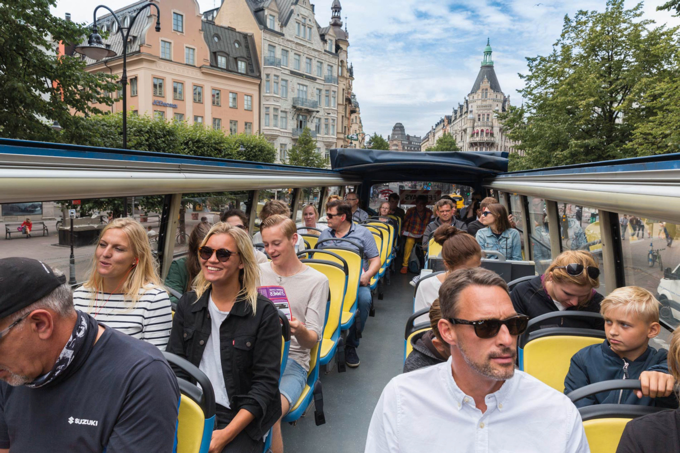 Stockholm Hop-On Hop-Off Bus by City Sightseeing c7HoQpmI