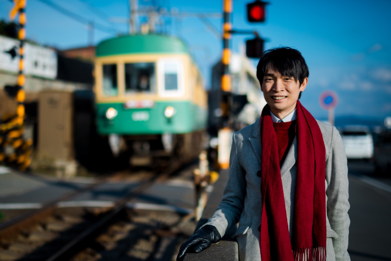 Kamakura Anime Train and Beach Portraits Photo Tour deknJNsu