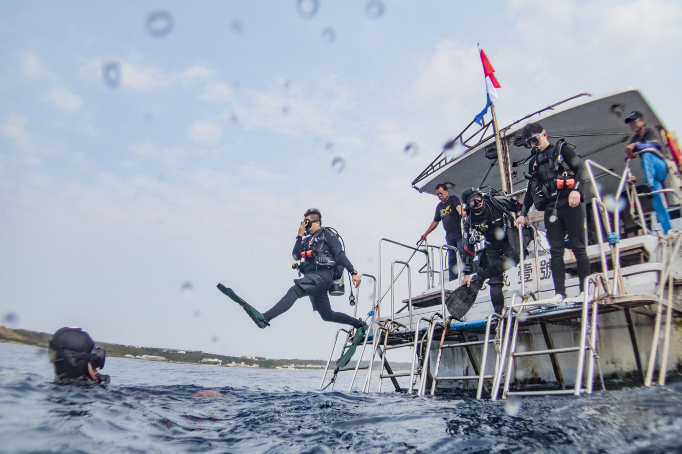 Discover scuba diving, Fun diving and Diving courses in Kenting mCOH810q