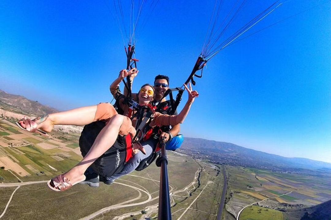 Paragliding Experience in Cappadocia yTopPIxM