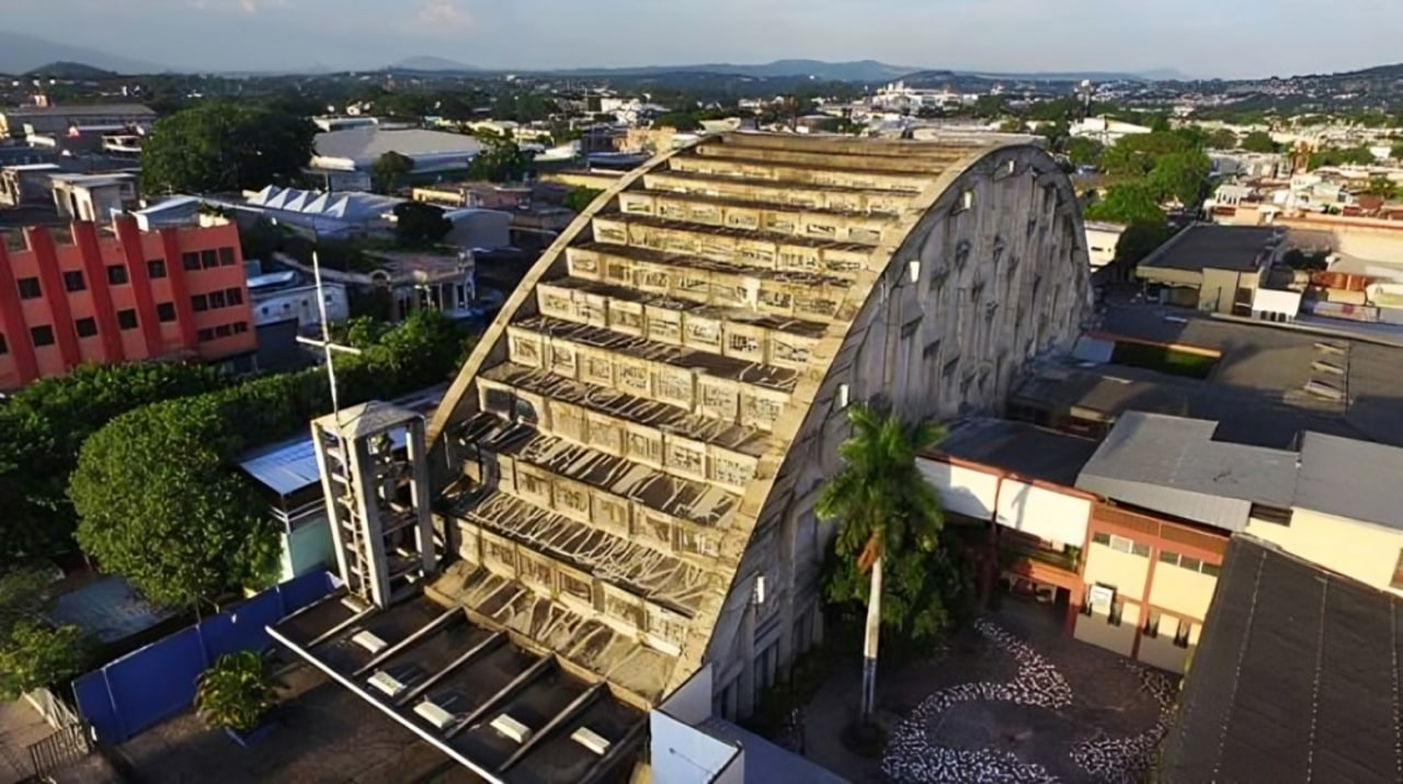 San Salvador : Highlights Walking Tour With A Guide 4kSf7Bdz