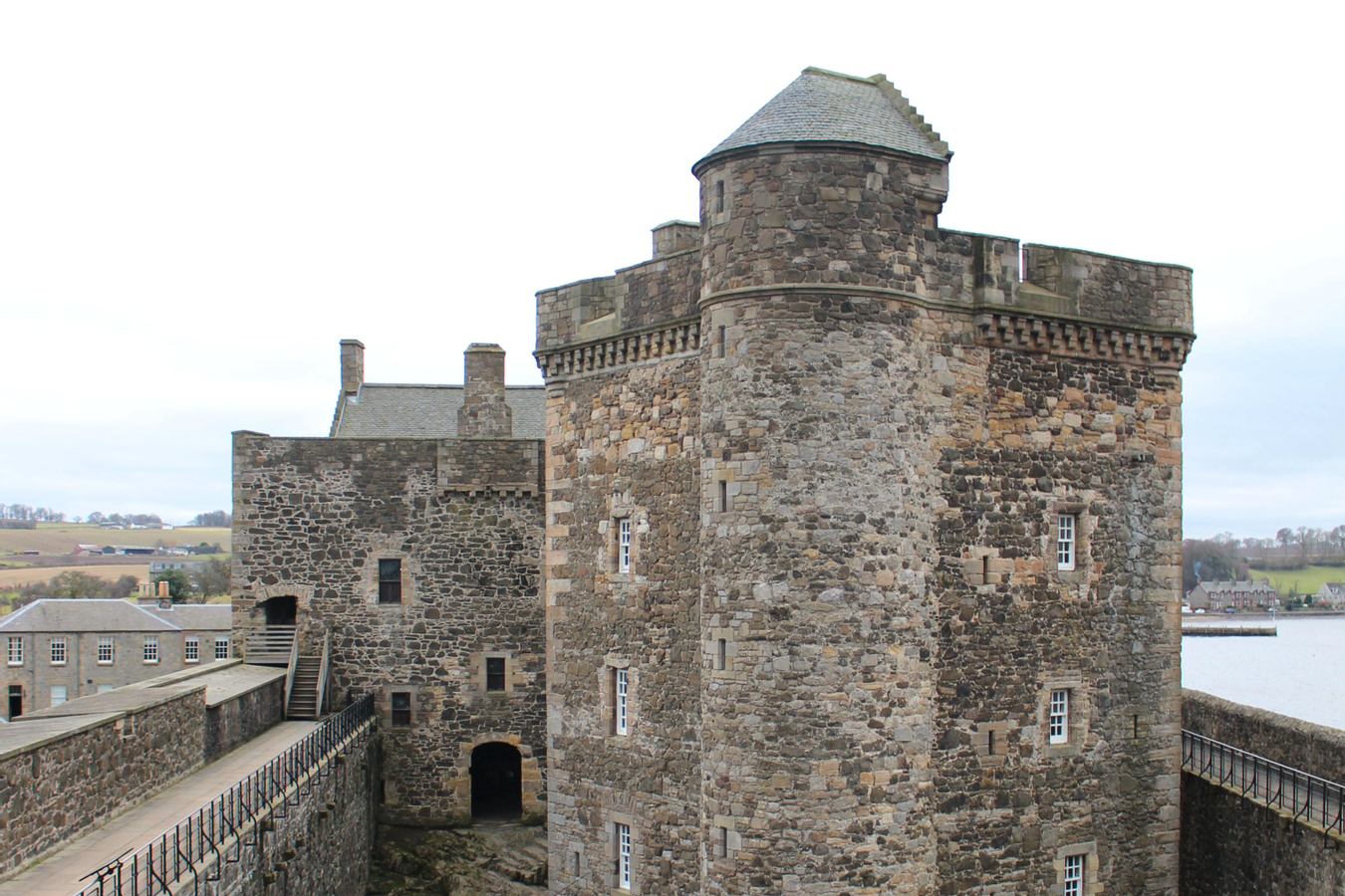 2-Day Outlander Tour from Edinburgh 52ry60XA