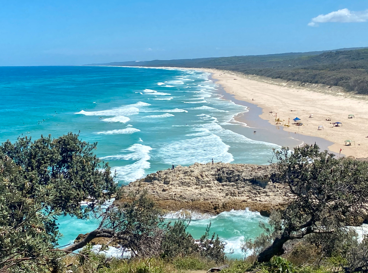 North Stradbroke Island Boutique Sunset Tour from Brisbane OvuRenO4