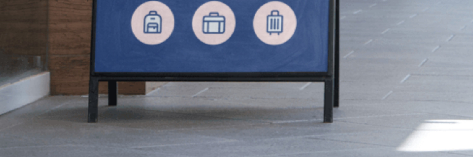 Barcelona: Luggage Storage in Las Ramblas J0XFG31s-backdrop