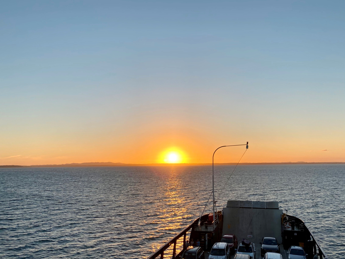 North Stradbroke Island Boutique Sunset Tour from Brisbane RNGRVSsR