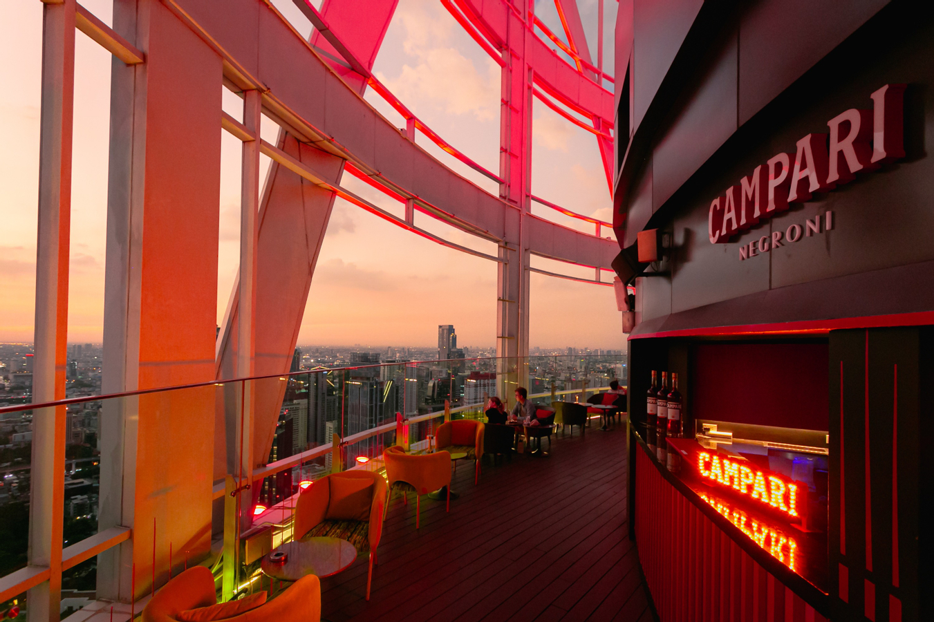 Tiket Red Sky Rooftop & Bar 56th Floor at Centara Grand Harga Promo ...