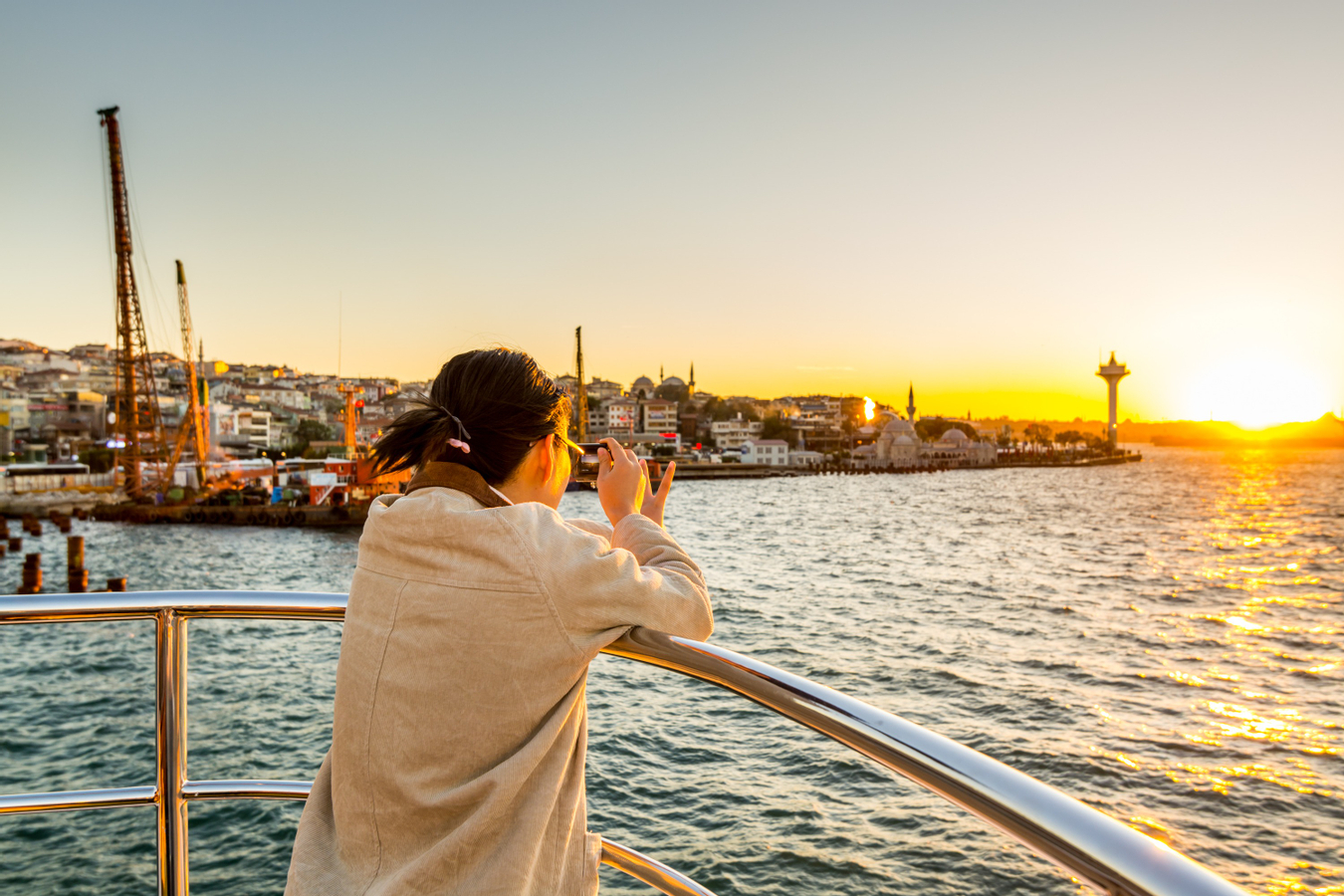 Bosphorus Guided Sightseeing Cruise RheyGPA0