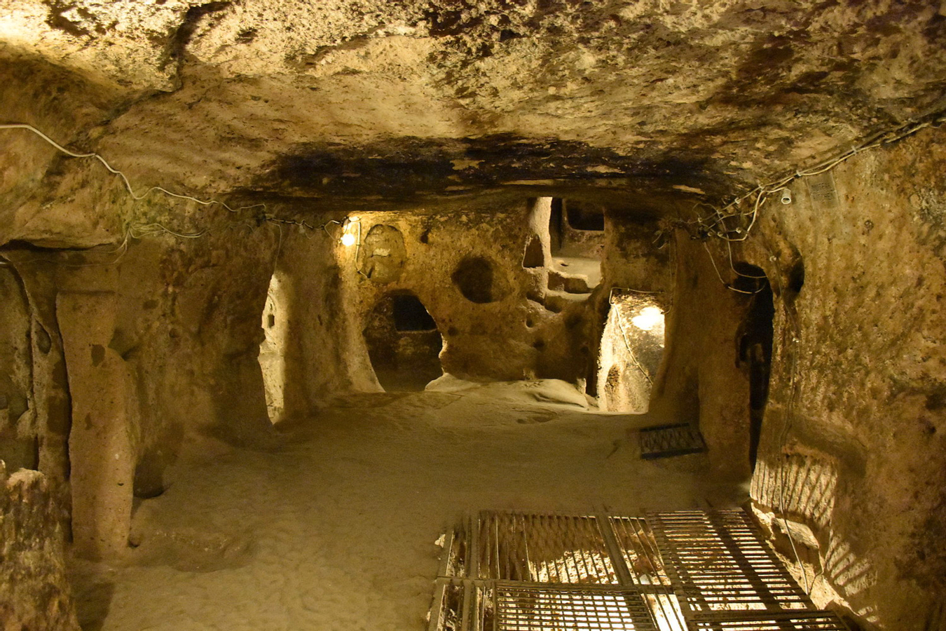 Red Tour with Underground City in Cappadocia excluding tickets TD9Kh3Vo